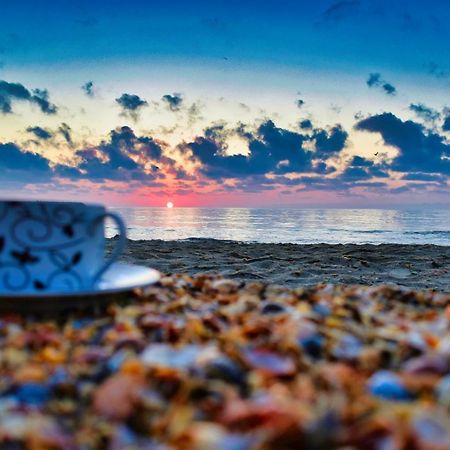 Ferienwohnung Sunrise By The Sea Constanţa Exterior foto